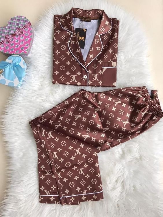 Limited Edition Louis Vuitton Long Pajama - DN9060623