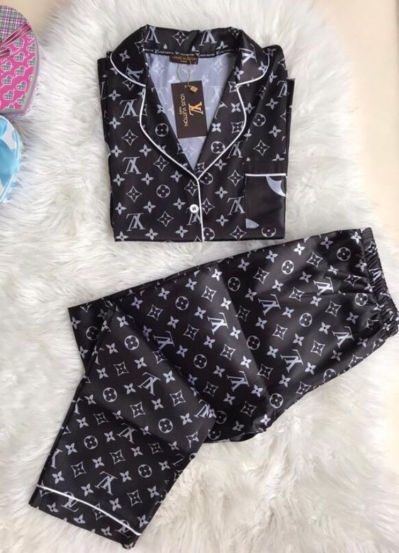 Limited Edition Louis Vuitton Long Pajama - DN9060624