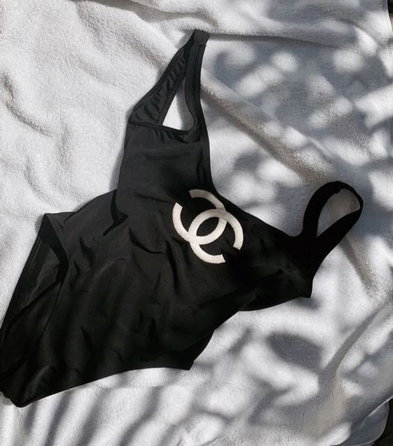 Chanel swimwear beachwear summer 2023 HT060713